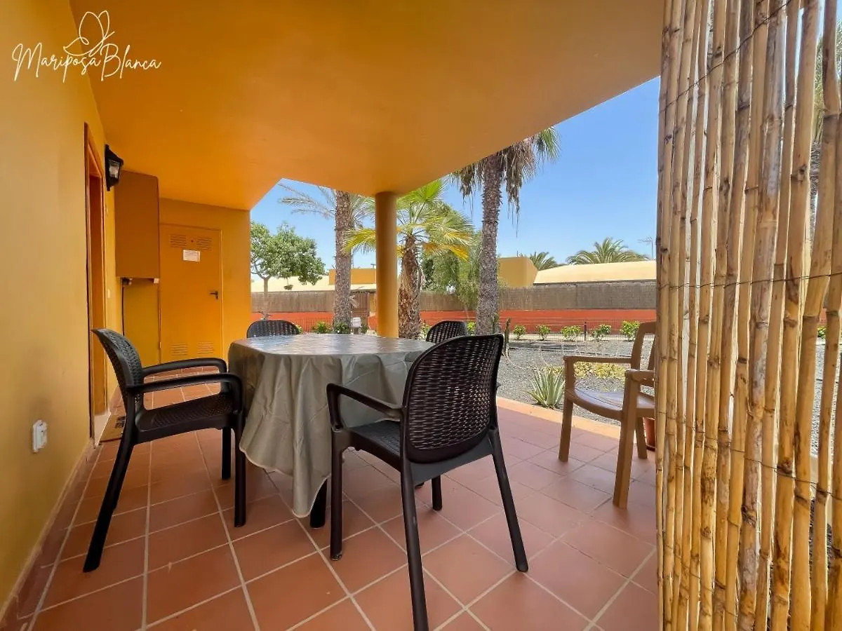 B-Rent Mariposa Private Garden Apartment Corralejo Spain